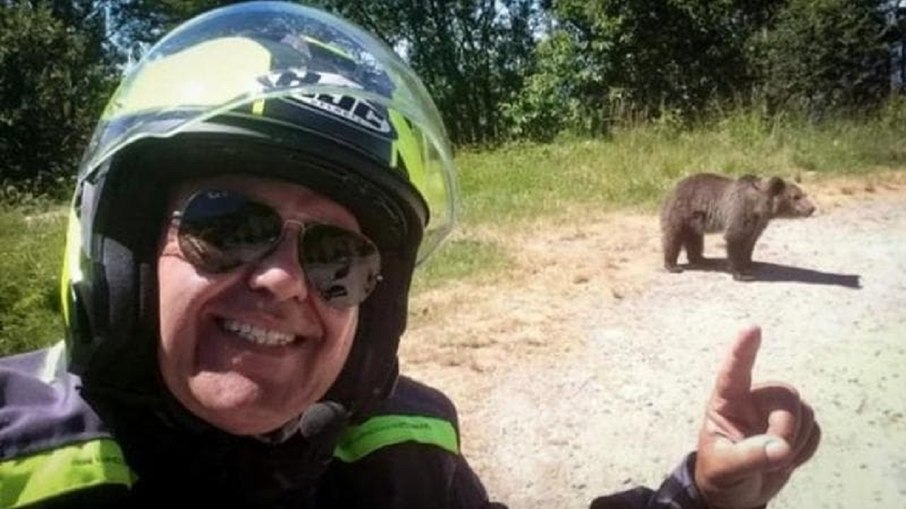 Italiano tira selfie com urso e morre após ataque