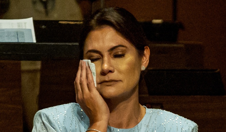 Michelle Bolsonaro sofre a 1ª derrota na Justiça