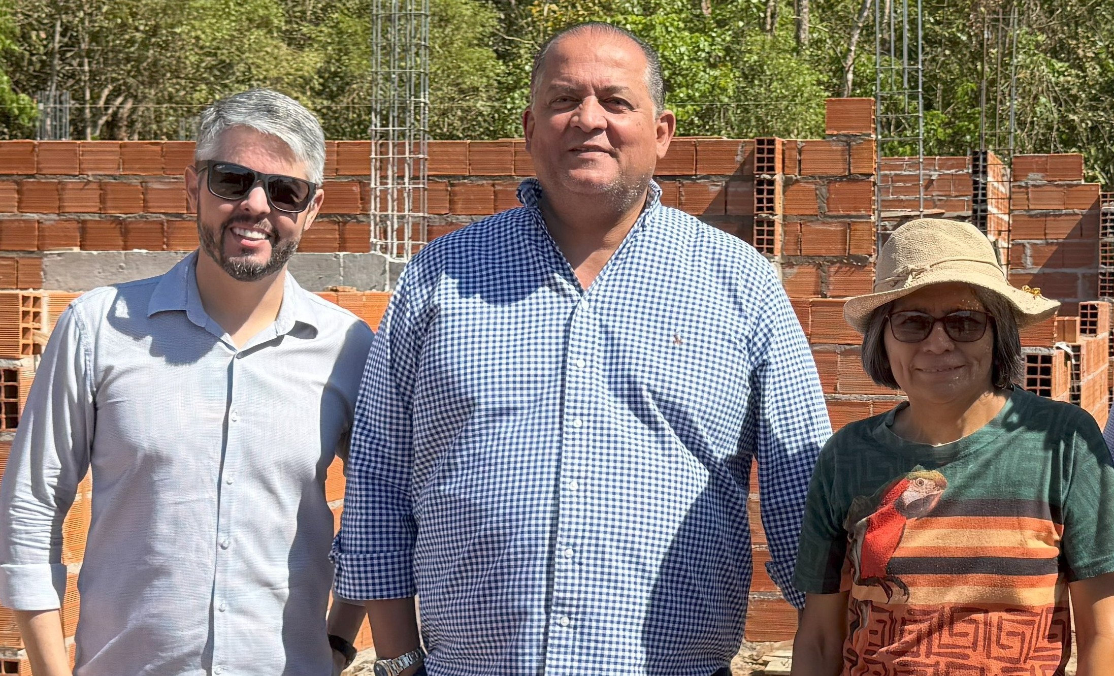 Senador Eduardo Gomes acompanha obras da nova Casa de Acolhimento da Fazenda da Esperança Feminina em Palmas