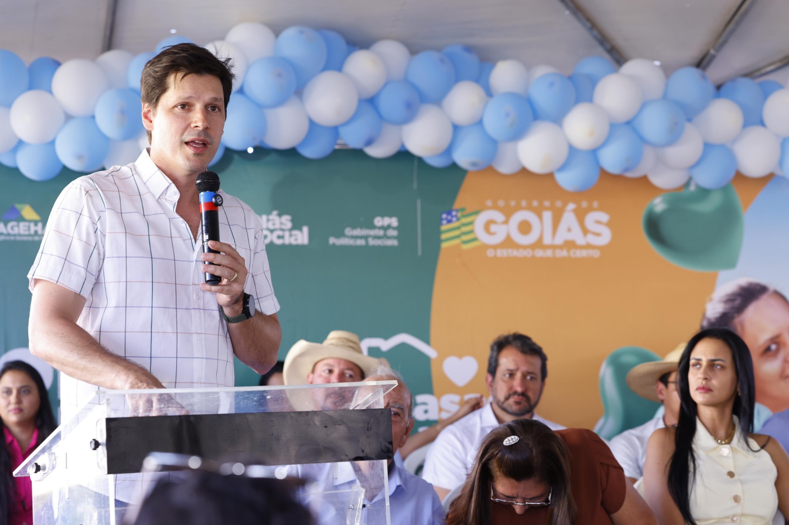 Daniel Vilela entrega 60 casas a custo zero no Norte de Goiás