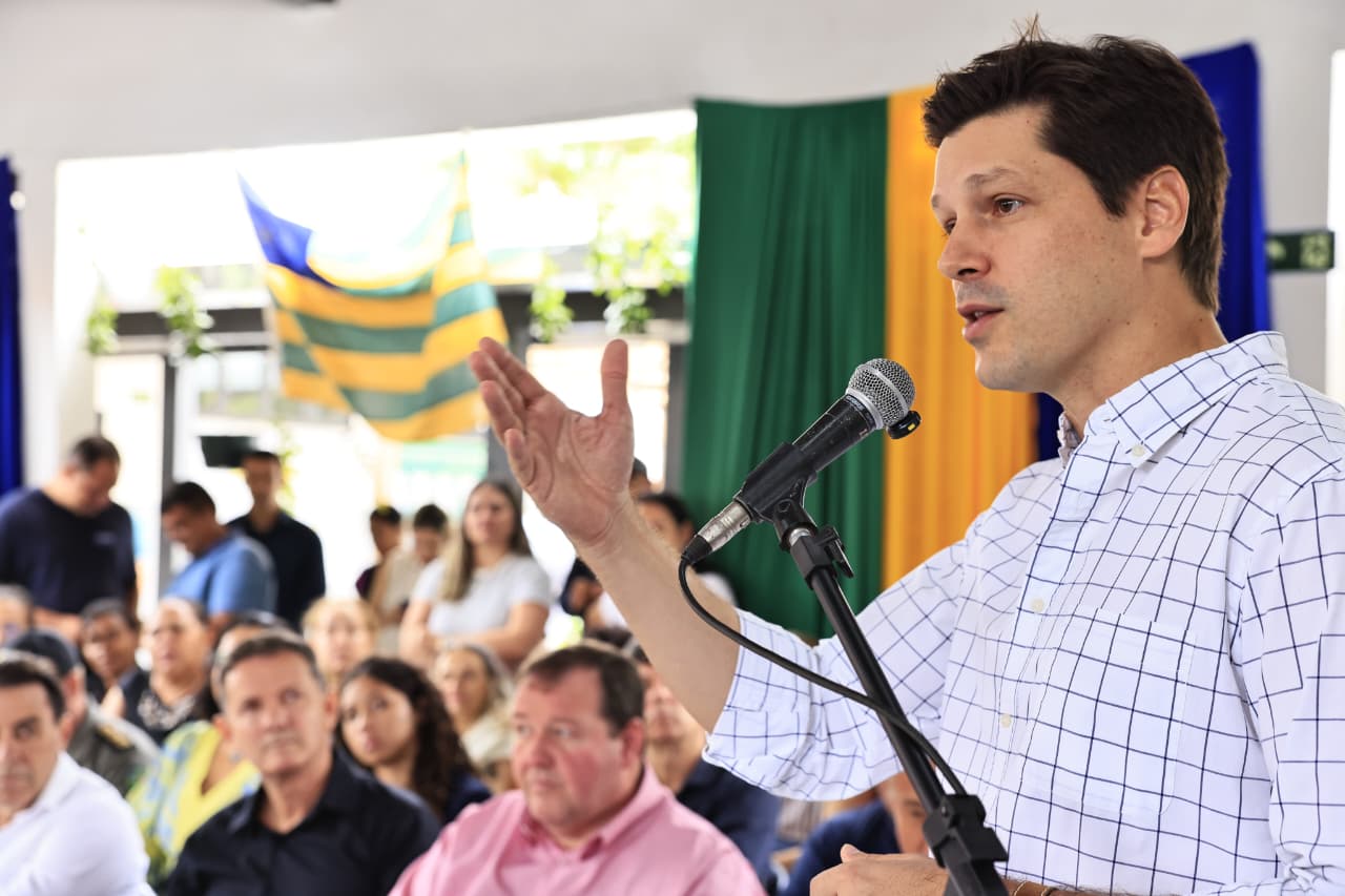 Daniel Vilela inaugura nova escola em Aparecida de Goiânia