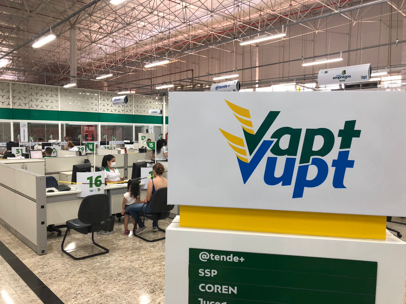 Confira o que abre e fecha nos feriados do aniversário de Goiânia e Dia do Servidor Público