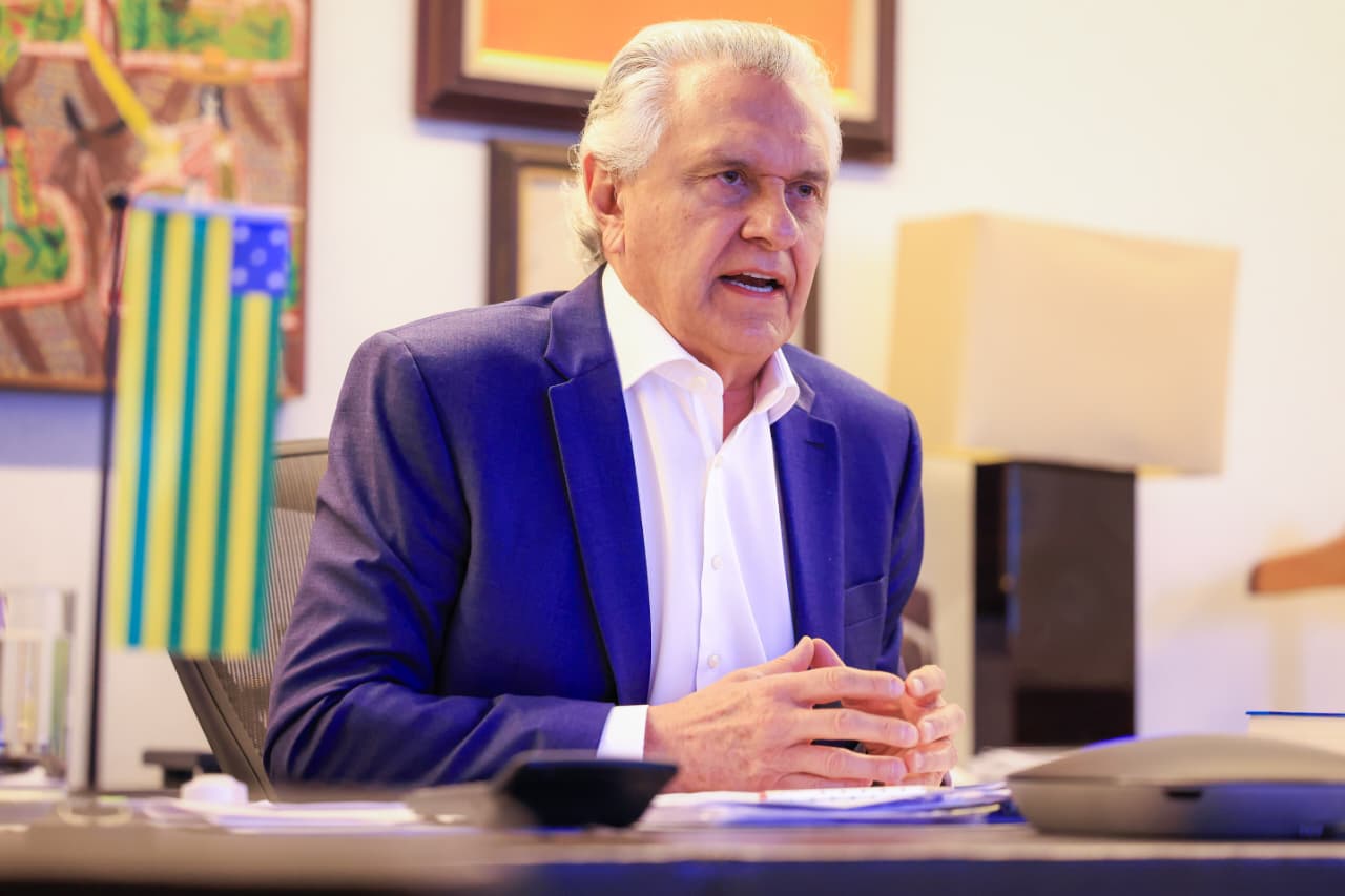 Caiado aciona STF para reforçar controle de comunicação entre detentos e facções criminosas