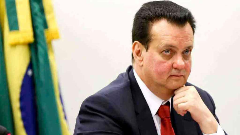 Kassab lidera dissidência à direita ao reunir presidenciáveis