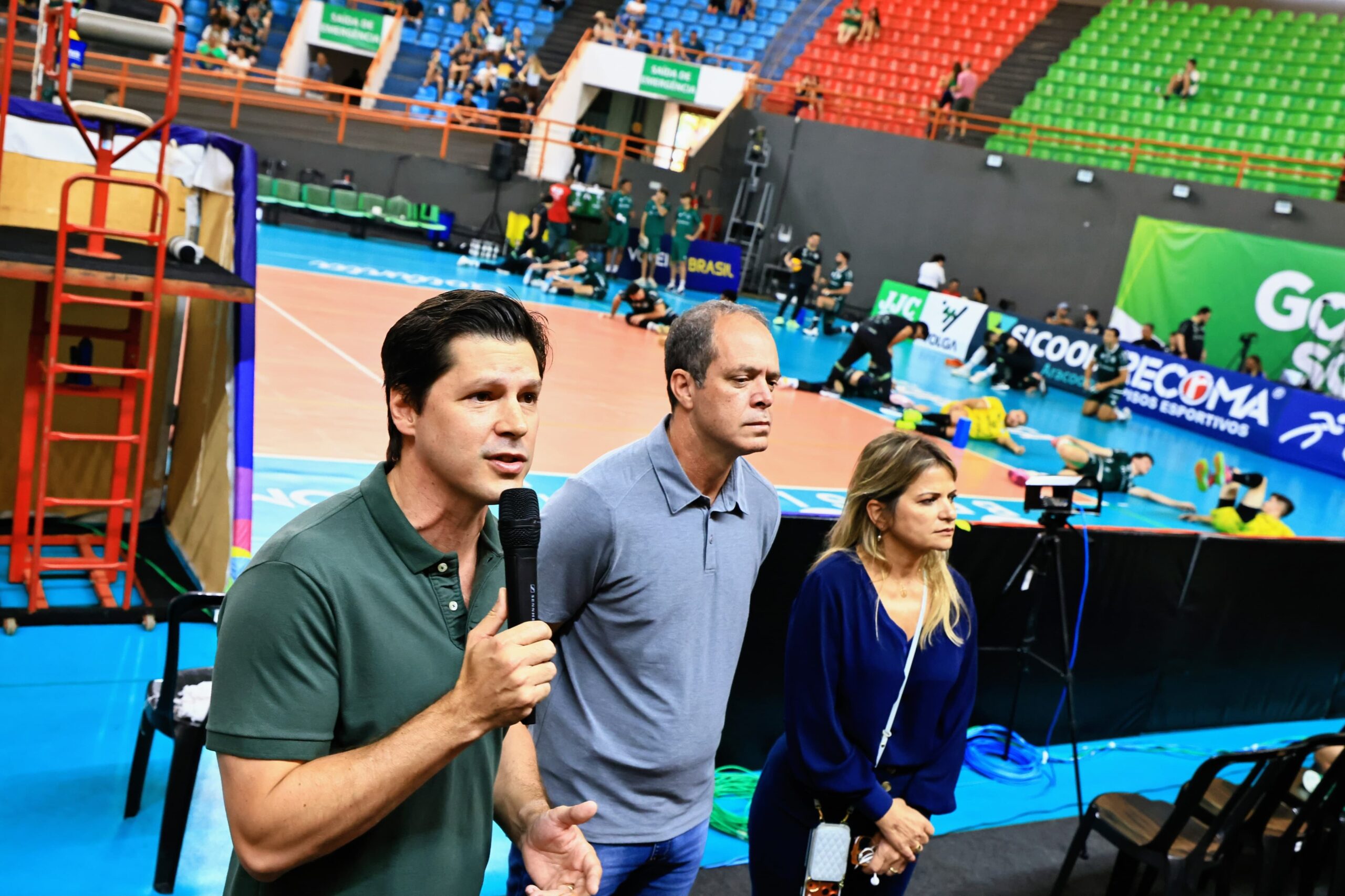 Daniel Vilela entrega benefícios do Goiás Pró-Esporte