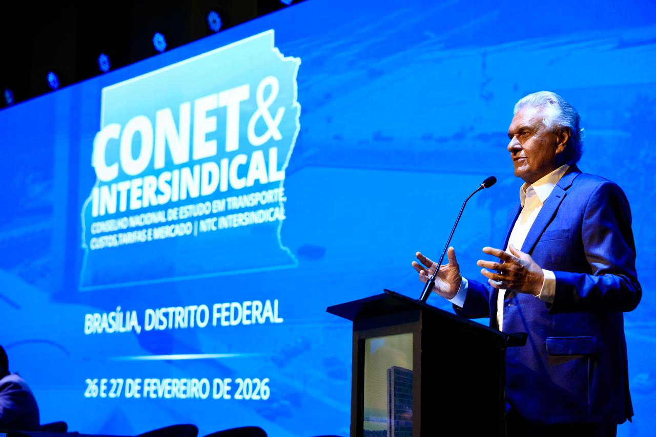 Caiado destaca avanços em infraestrutura e segurança em encontro nacional do setor de transporte de cargas