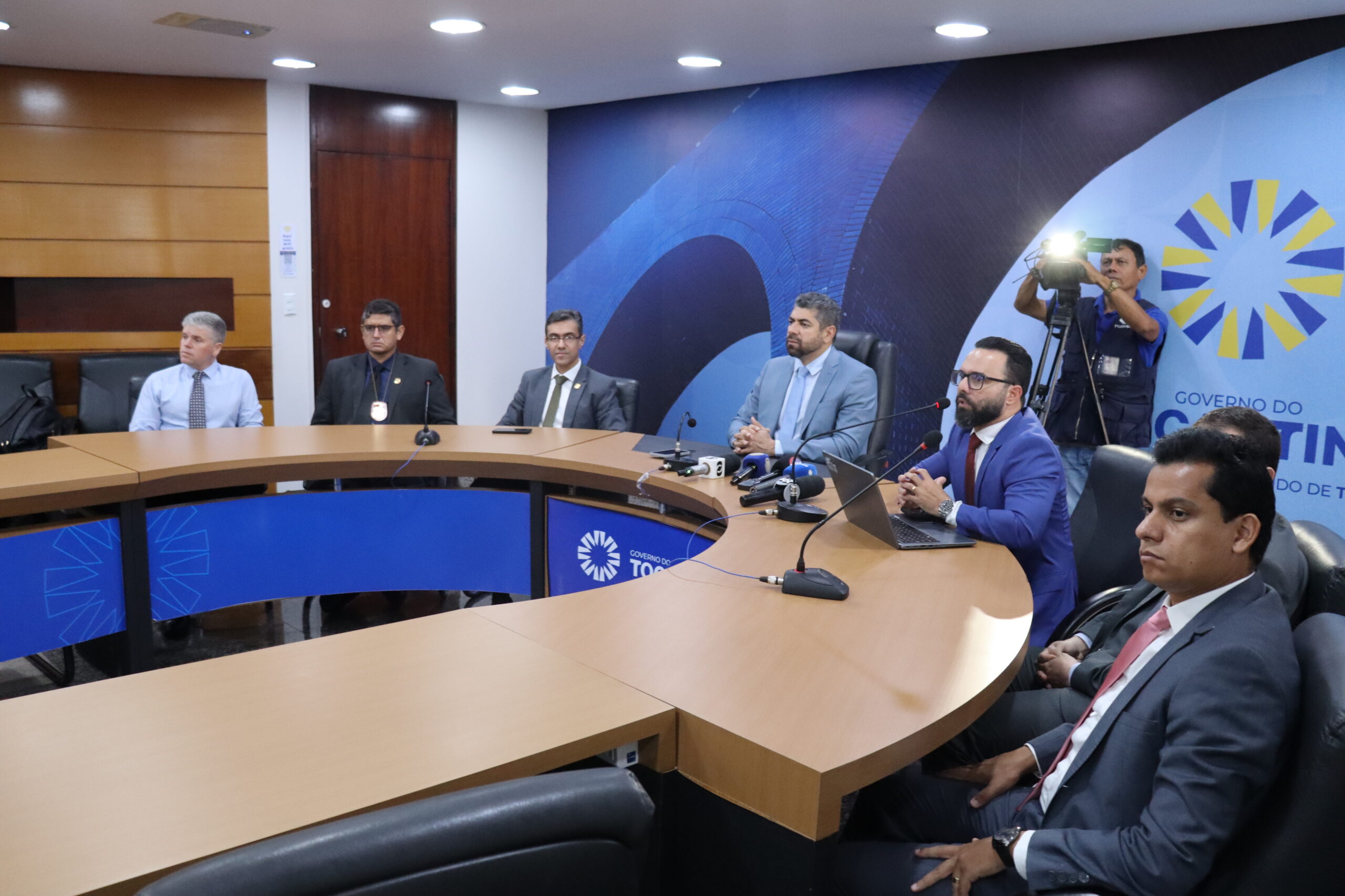 Em coletiva de imprensa, PC apresenta a investigação da prisão de criminoso do Tocantins no Rio de Janeiro