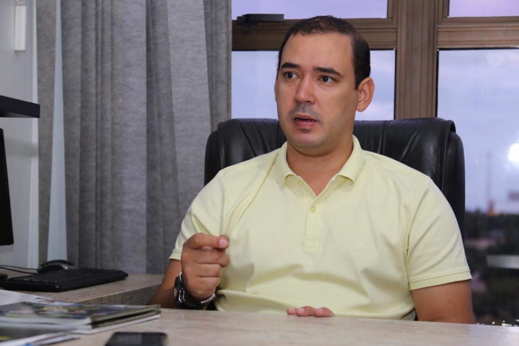 “Vamos construir nosso palanque respeitando as biografias e a história de todos”, diz pré-candidato ao governo Vicentinho Júnior
