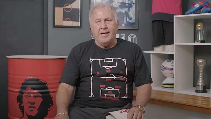 Zico questiona Neymar: ‘Não estava sendo profissional’