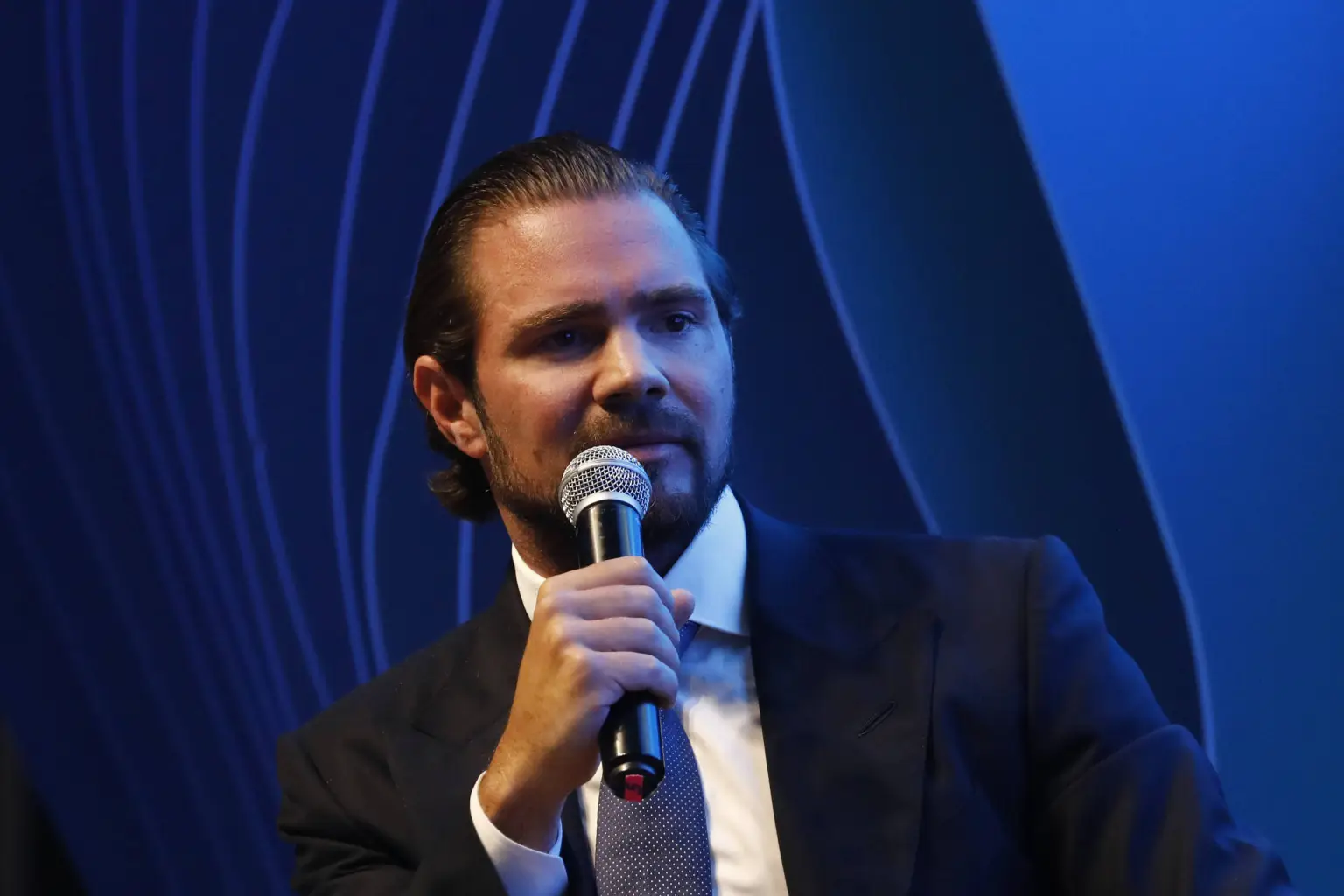 Justiça de SP cerca patrimônio de Vorcaro e familiares