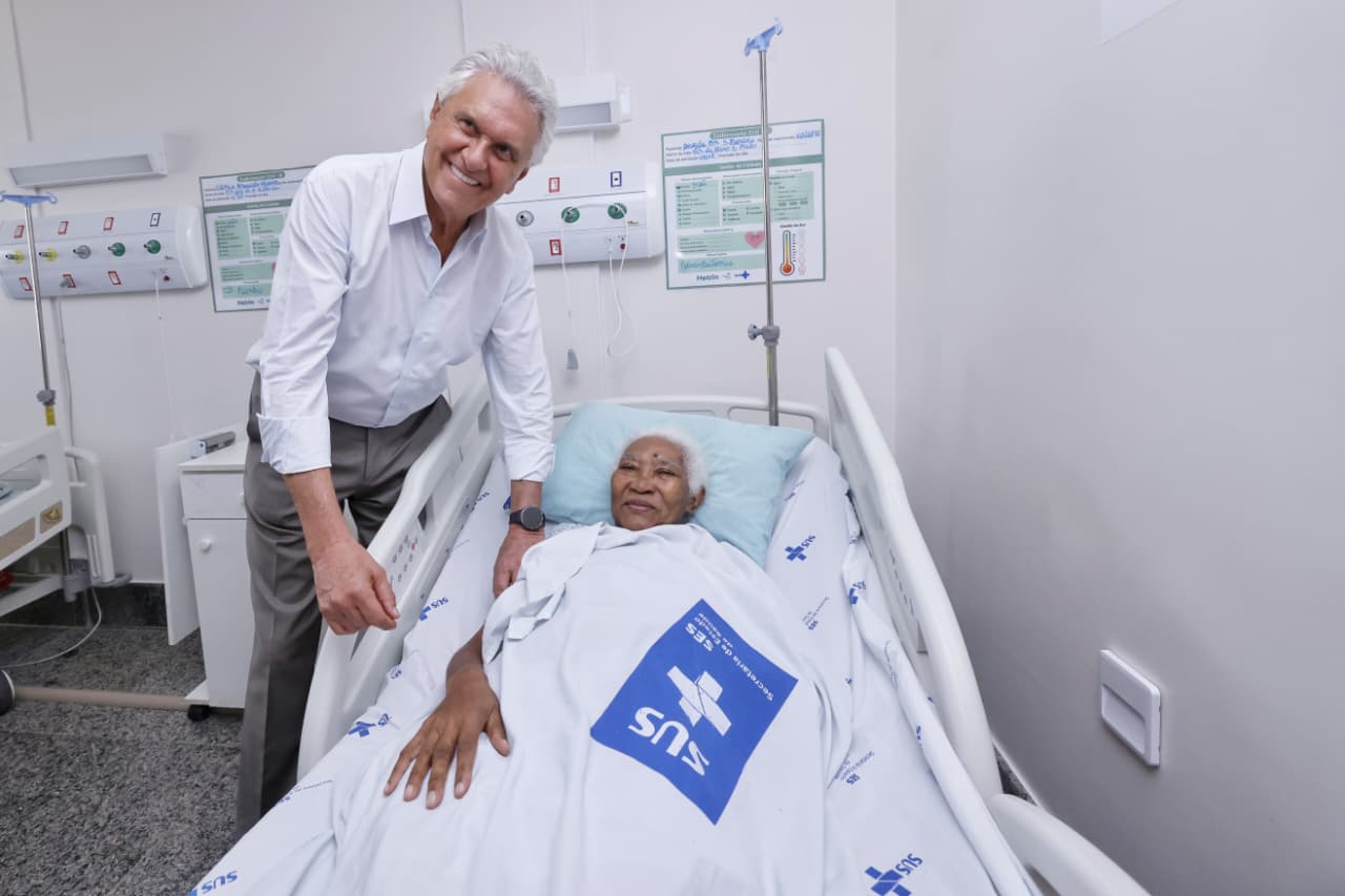 Caiado e Daniel Vilela inauguram nova expansão do Hospital Estadual de Trindade