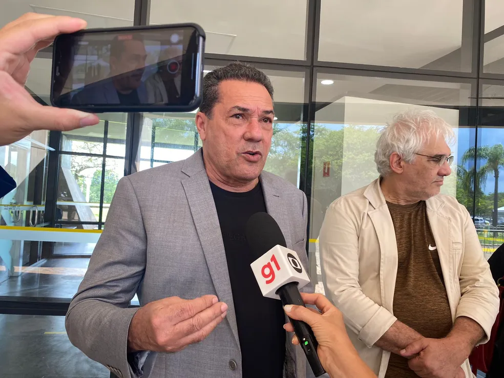 Vanderlei Luxemburgo recebe alta da UTI em Palmas