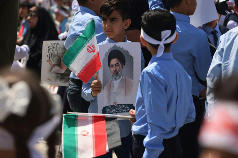 EUA e Irã declaram vitória após concordarem com trégua de duas semanas