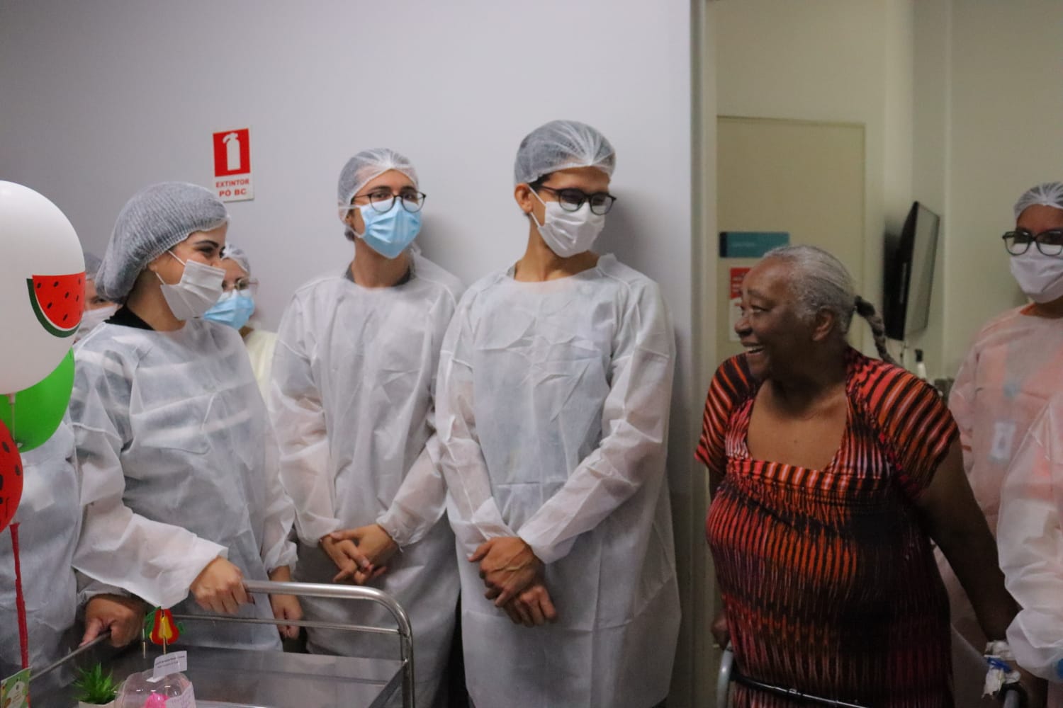 Saúde em Goiás implanta alta humanizada e transforma despedida em gesto de cuidado