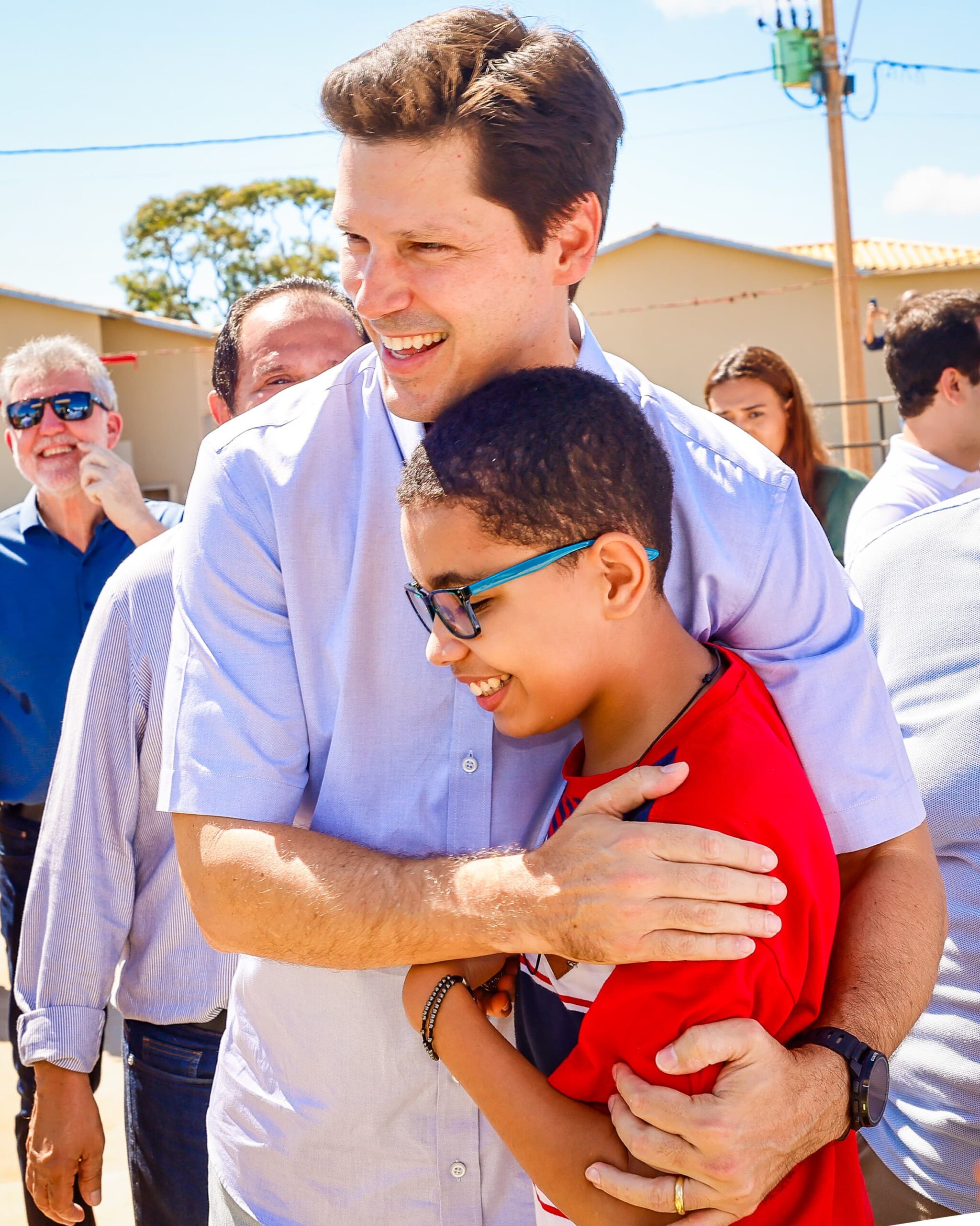 Daniel Vilela entrega 711 apartamentos em Jataí