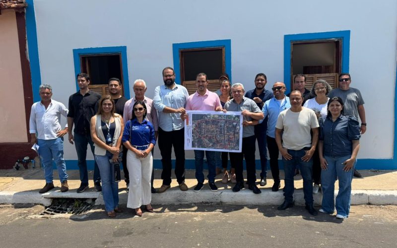 Vicentinho Júnior reúne com Ronivon e destina R$ 7 milhões para revitalização do Centro Histórico de Porto Nacional