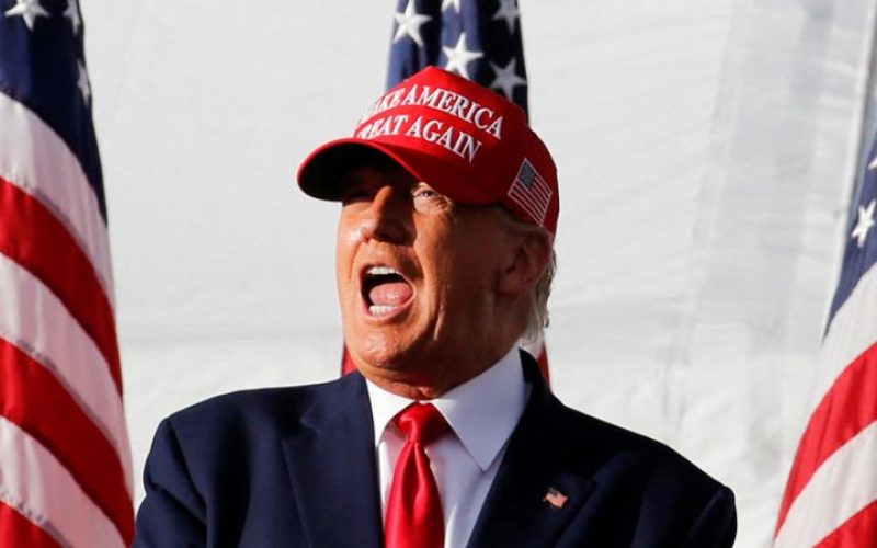 Trump critica julgamento como “farsa” e recorrerá