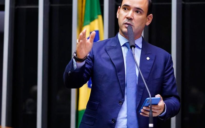 Vicentinho Júnior assume PSDB-TO, enaltece história da sigla e prega união para “projeto dos sonhos do Tocantins”