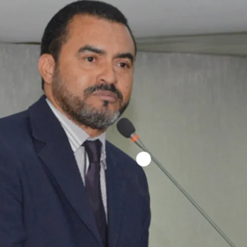 Governador do TO diz que transferiu gabinete do vice por falta de uso: ‘Espaço estava mal utilizado’