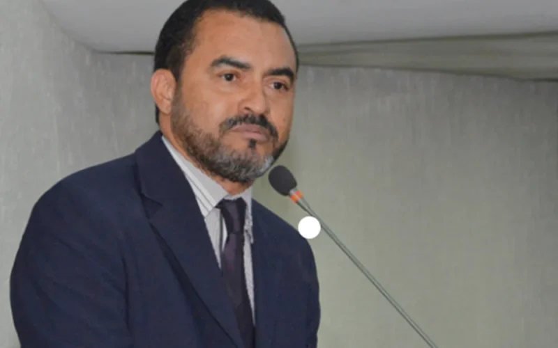 Governador do TO diz que transferiu gabinete do vice por falta de uso: ‘Espaço estava mal utilizado’