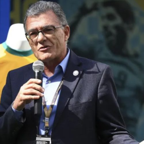 Sarney, assume a CBF