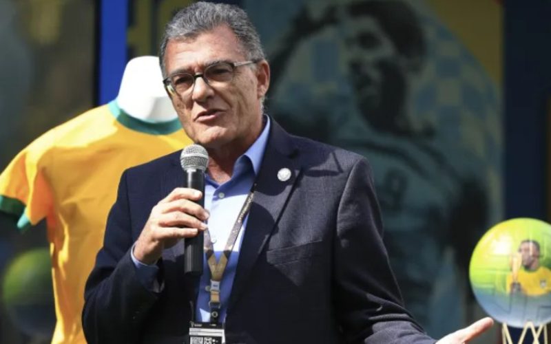 Sarney, assume a CBF