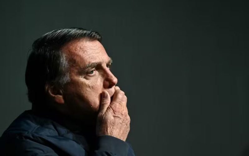 Bolsonaro será condenado em agosto e preso em outubro, avaliam advogados