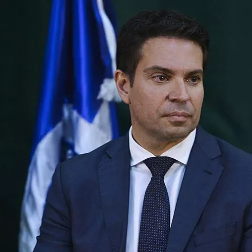 Moraes determina prisão de Ramagem