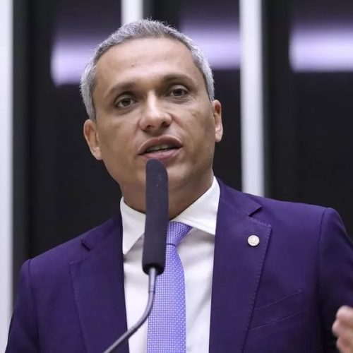 PL quer livrar Gustavo Gayer de ação no STF, onde ele  é réu