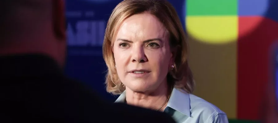 Globo ataca cidade de Belém e Gleisi rebate: “vergonha alheia”