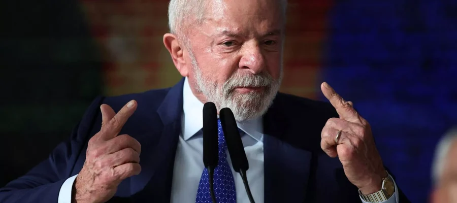 Lula critica alta abusiva dos combustíveis: ‘Gente que gosta de tirar proveito da desgraça’
