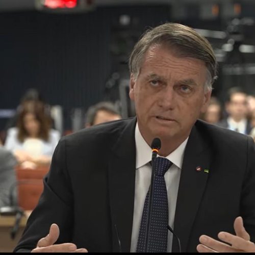 Se condenado,  Bolsonaro pode pegar quantos anos de cadeia?