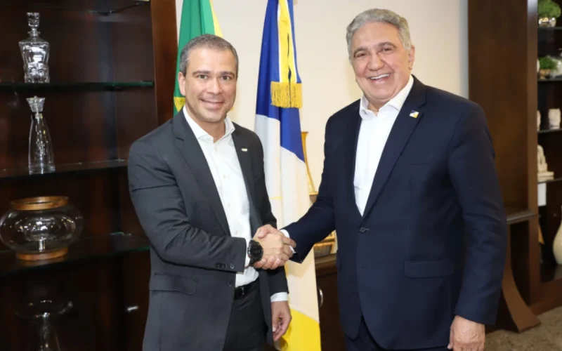 Governador do Tocantins Laurez Moreira fortalece parceria com o BRB e busca  investimentos para o Estado