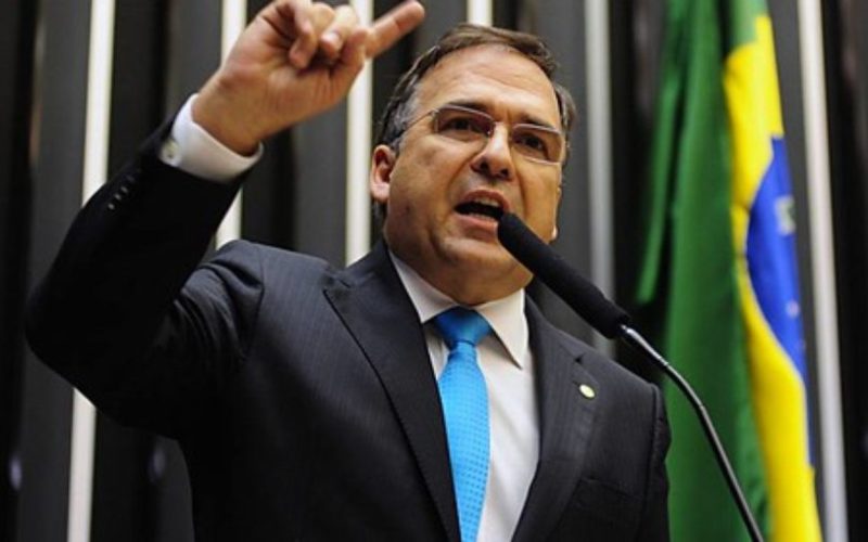 Prefeito de Goiânia é internado com suspeita de gastroenterite