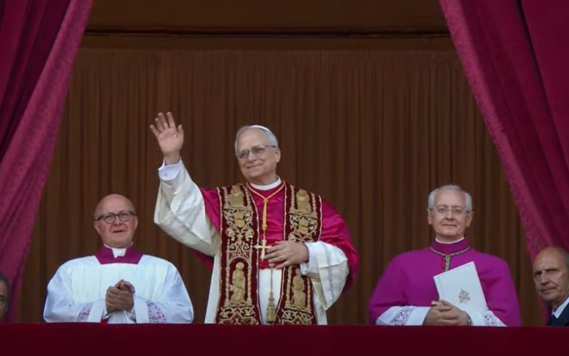 Cardeal Robert Prevost é eleito novo papa da Igreja Católica