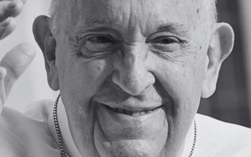 O mundo lamenta a morte do Papa Francisco