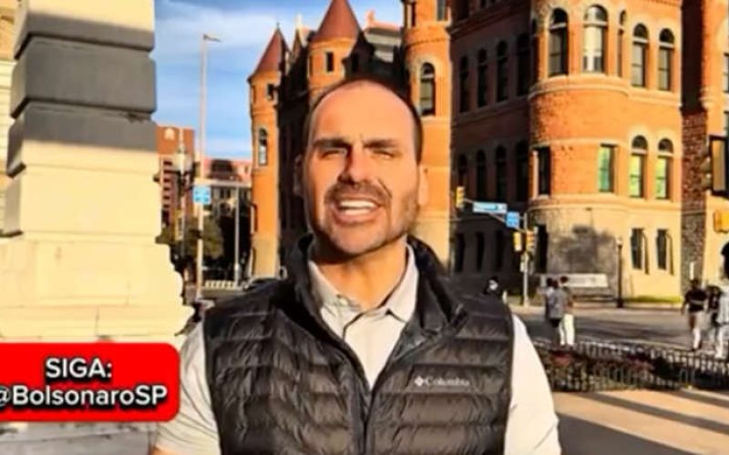 Em live, Eduardo Bolsonaro (foto) cita “morte financeira” de Alexandre de Moraes