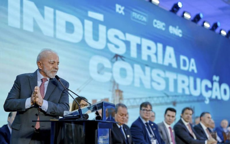 Lula chama diretora-geral do FMI de “mulherzinha”