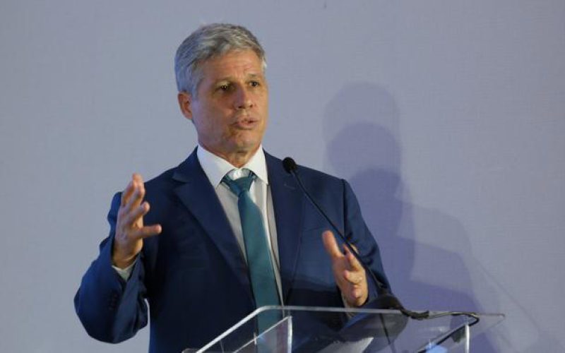 “Sem anistia para golpista traidor da pátria”, diz Paulo Teixeira sobre Bolsonaro