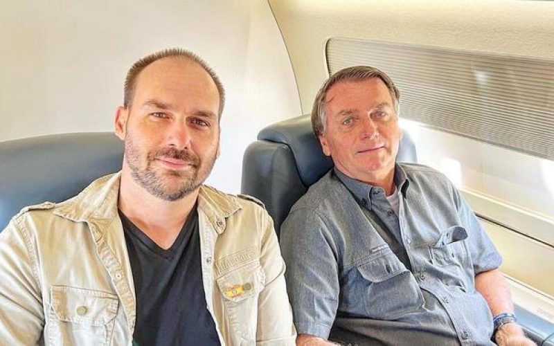 Cadeia já para Jair e Eduardo Bolsonaro