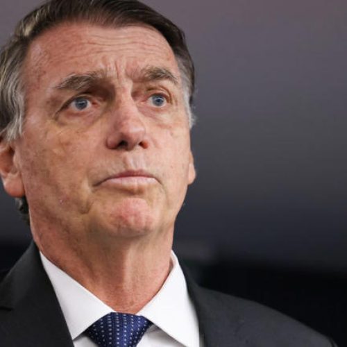 Querem me destruir por completo, diz Bolsonaro antes de alegação da PGR