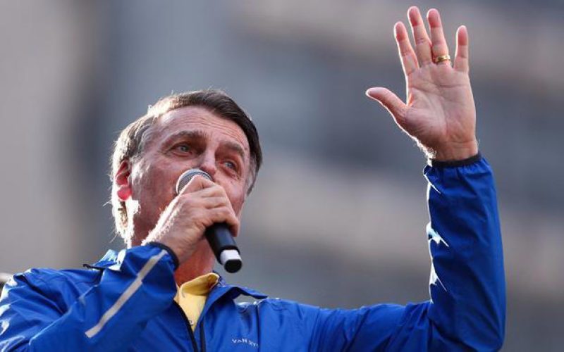 Estadão detona Bolsonaro: “patriota fajuto”