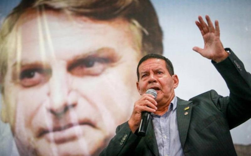 ‘Não aceito que Trump venha meter o bedelho’, diz Hamilton Mourão