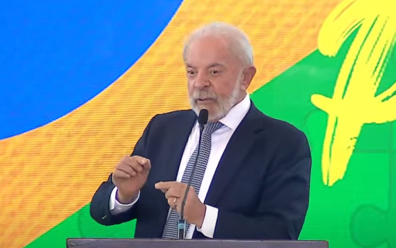 Lula diz irá convidar Trump para a COP30