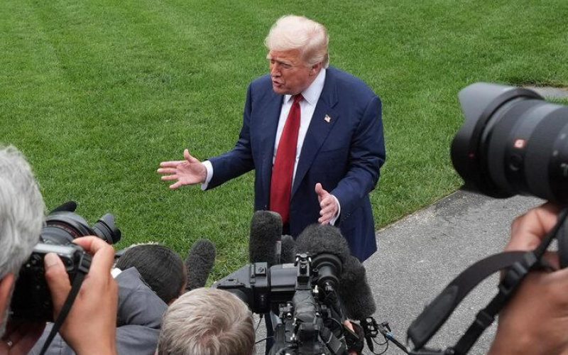 Países que compram petróleo russo serão taxados em até 100%, diz Trump