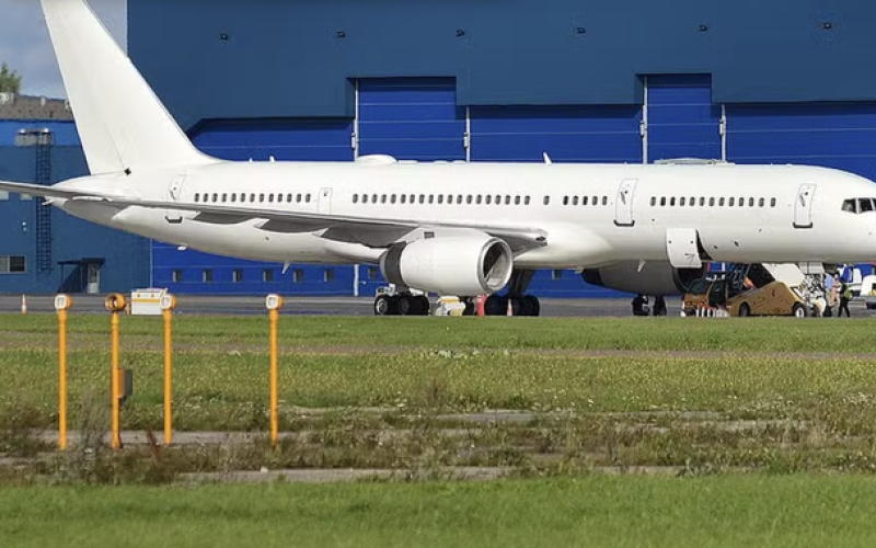 Avião da CIA pousa no Brasil em meio a ameaças de Trump