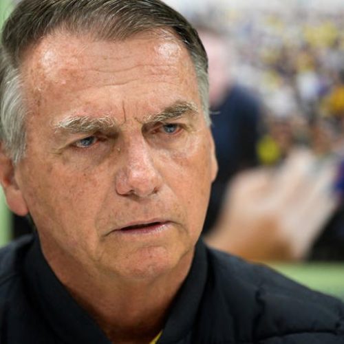 Bolsonaro nega ao STF plano de fuga para Argentina, critica PF e quer revogar prisão domiciliar