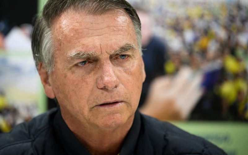 Bolsonaro nega ao STF plano de fuga para Argentina, critica PF e quer revogar prisão domiciliar
