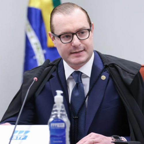 Zanin confirma sessões extras para julgamento de Bolsonaro