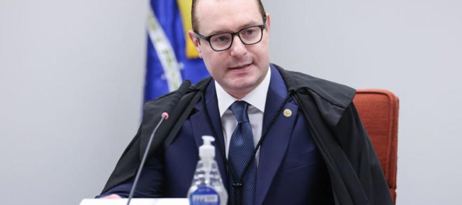 Zanin confirma sessões extras para julgamento de Bolsonaro